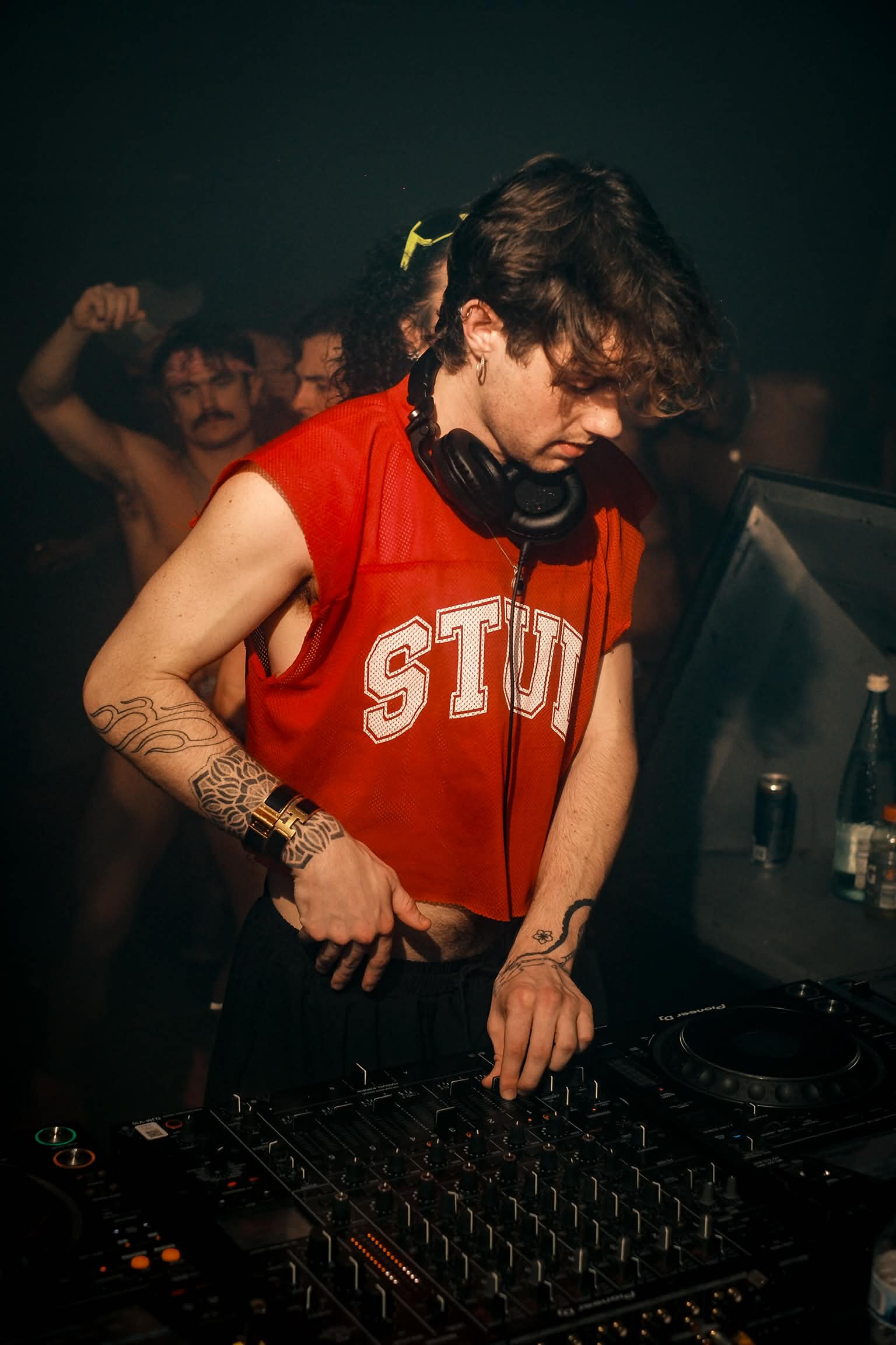 ZAVODA at the decks